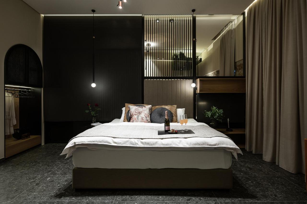 Divino Suites Chania Chania  Екстер'єр фото
